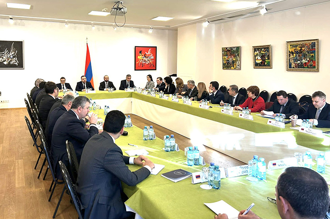 Глава МИД Армении обсудил с послами в ЕС, США и Канаде мирную повестку и ситуацию в регионе 