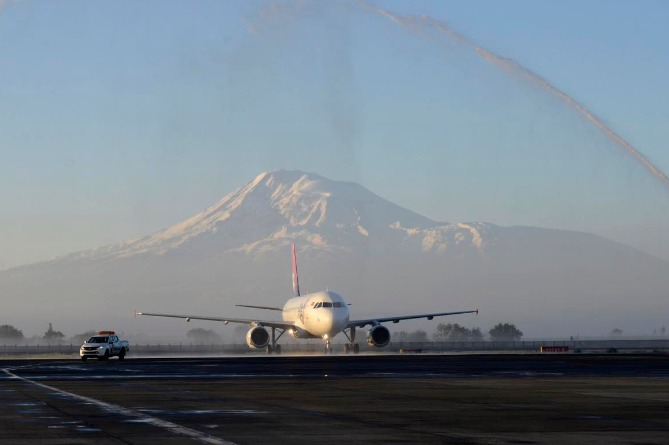 Глава Минтерруправления Армении пообещал решение проблем, из-за которых армянские авиакомпании попали в "черный список" ЕС