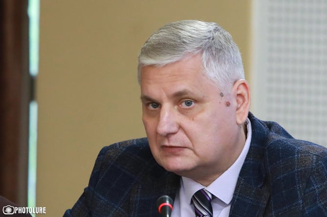 Маркедонов объяснил, почему Ереван не спешит с референдумом о выборе между ЕС и ЕАЭС 
