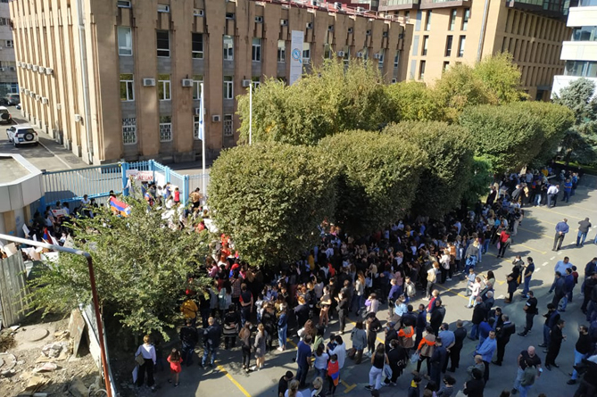 Женщины в Ереване против молчания мира в отношении азербайджанско-турецкого террора в Арцахе-9