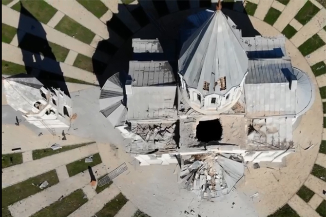 Шуши, церковь Сурб Казанчецоц, обстрел