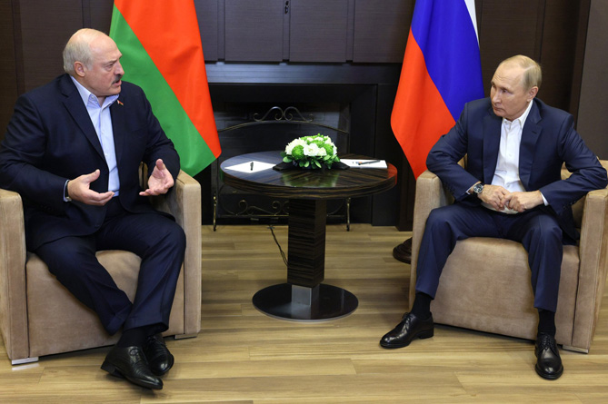 Путин и Лукашенко обменялись мнениями по ситуации вокруг Армении
