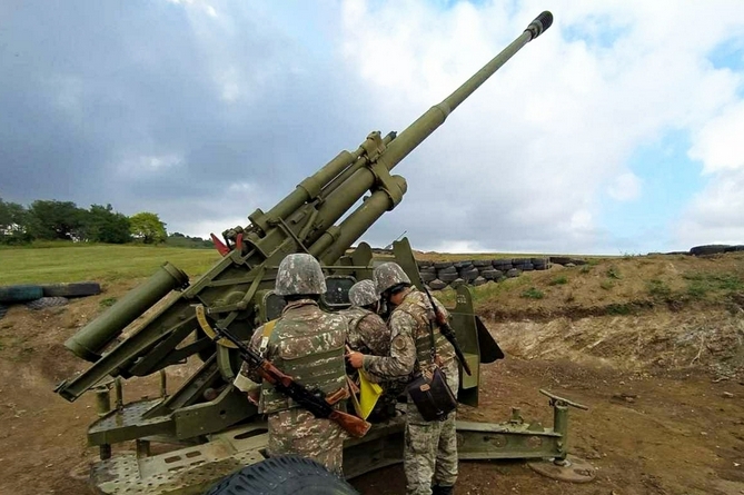 Пашинян предложил показать гражданам Армении новые вооружения и технику