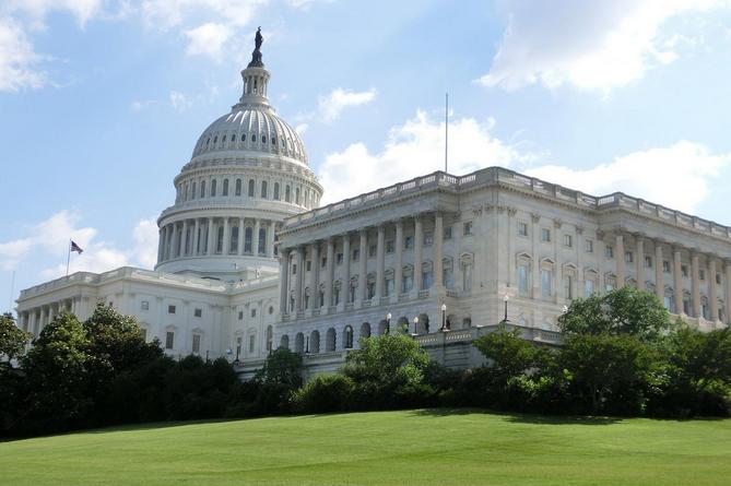 В Сенате США призвали Трампа ответить перед конгрессом за удары по Ирану