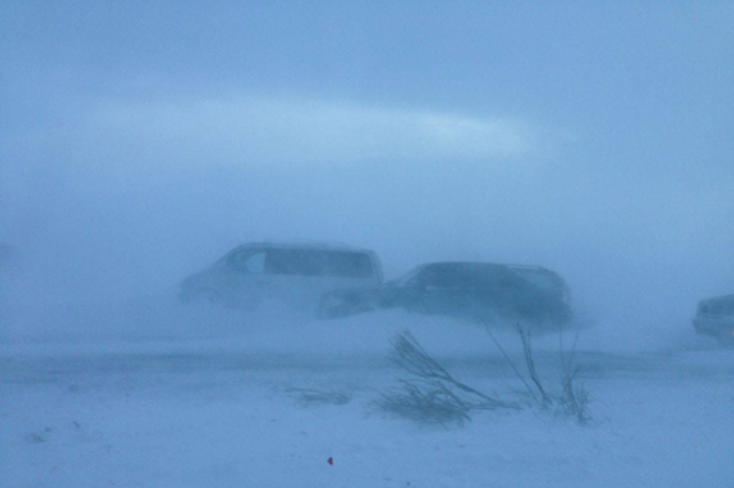 Перевал Варденяц в Армении закрыт из-за метели (ВИДЕО)