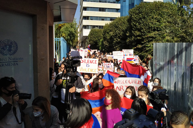 Женщины в Ереване против молчания мира в отношении азербайджанско-турецкого террора в Арцахе-8