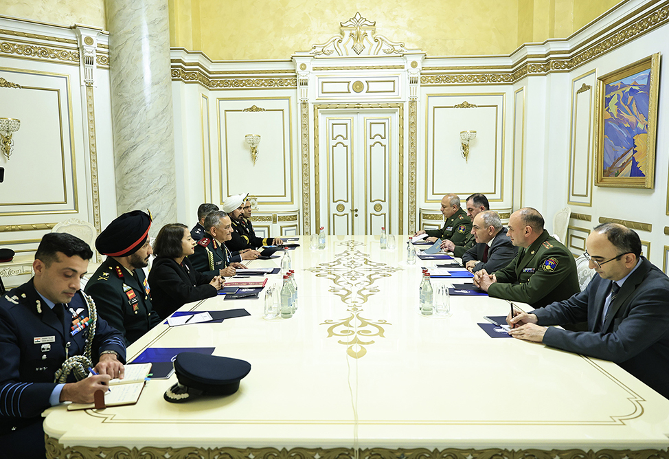 Армения и Индия обсуждают стимулирование сотрудничества в сфере обороны