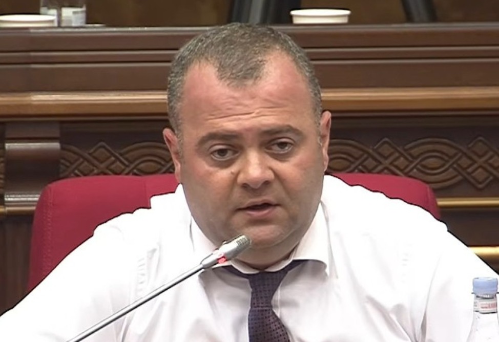 Арутюн Арутюнян от «Сильной Армении» избран главой комиссии НС по вопросам европейской интеграции