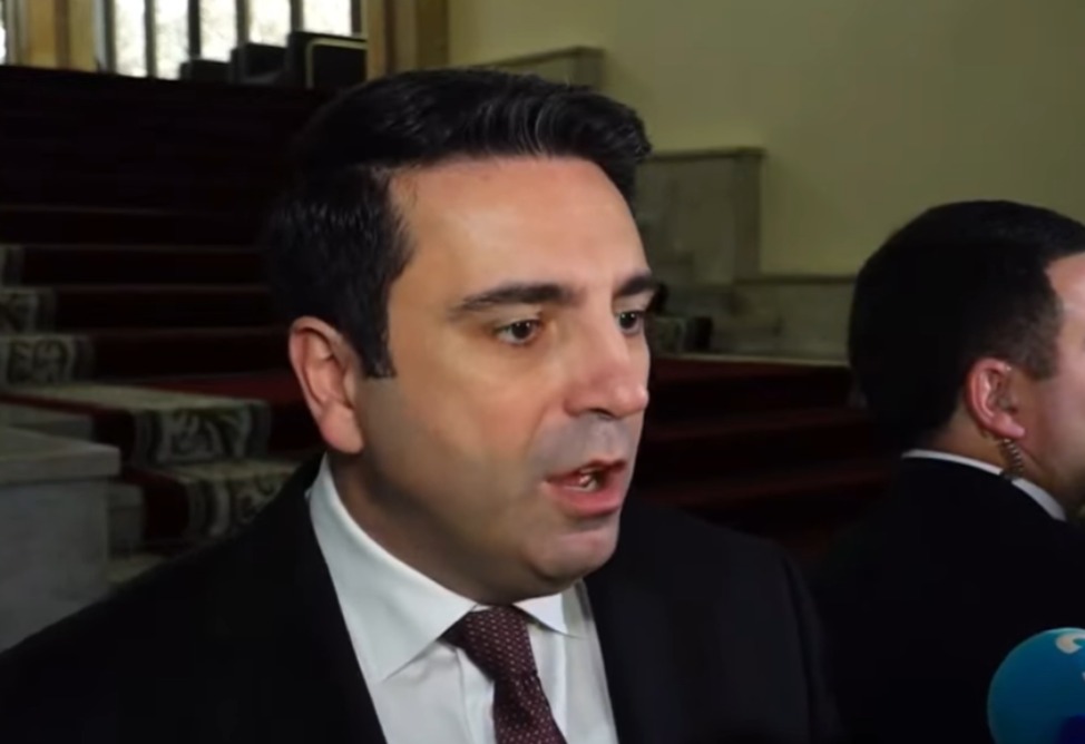Հայաստանը չի պատրաստվում կախված լինել մեկ խողովակից․ Ալեն Սիմոնյանը՝ գազի գնի մասին