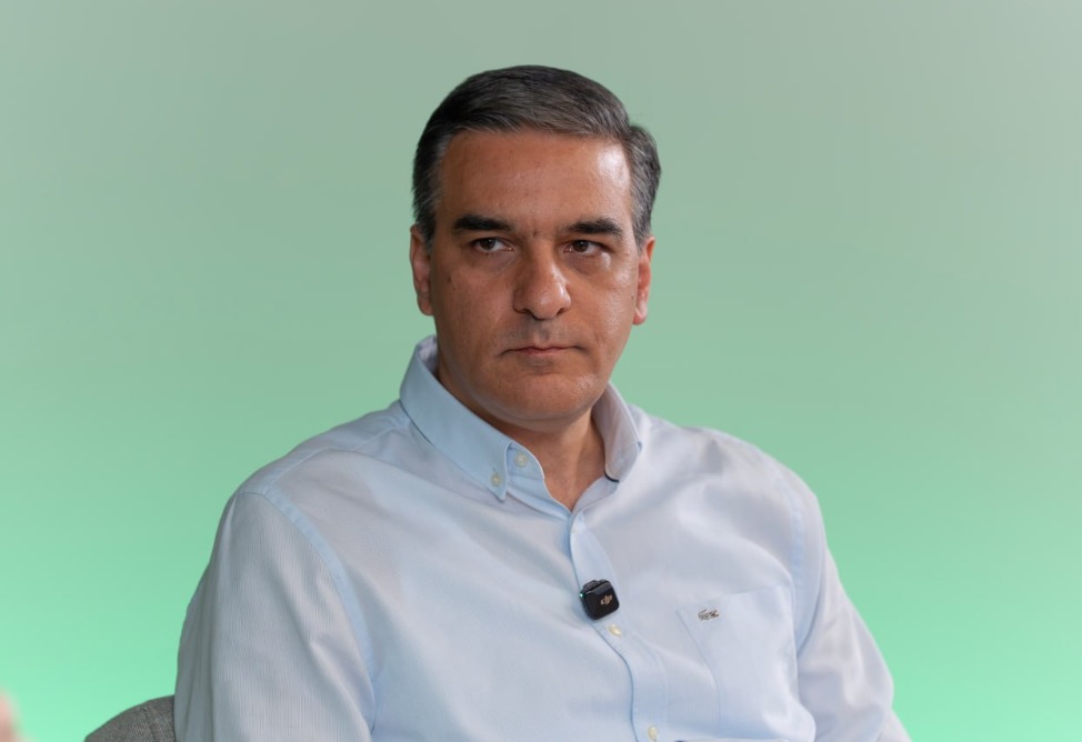 Արման Թաթոյանը խոստացել է վարչապետ ընտրվելու դեպքում պետական բուհերում կրթությունը ՀՀ քաղաքացիների համար դարձնել անվճար