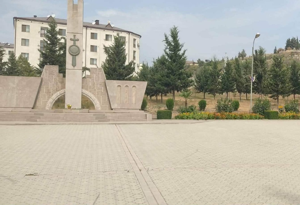 Мемориальный комплекс в Мартуни