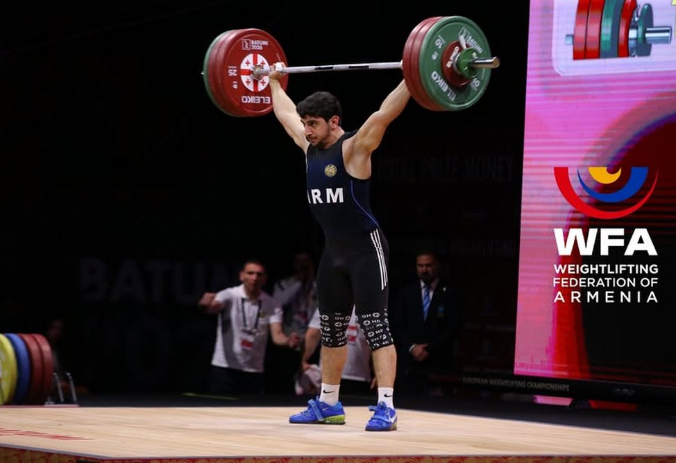 Армянский тяжелоатлет завоевал бронзу чемпионата Европы в Батуми 