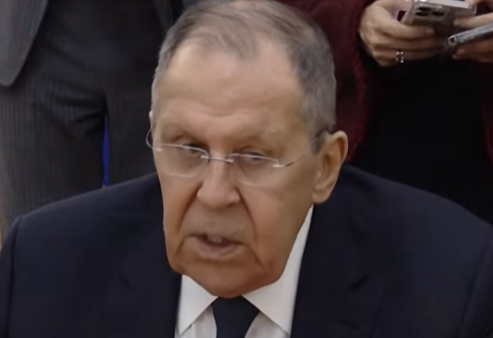 Лавров: странно слышать периодические высказывания о мифических атаках с севера против Армении