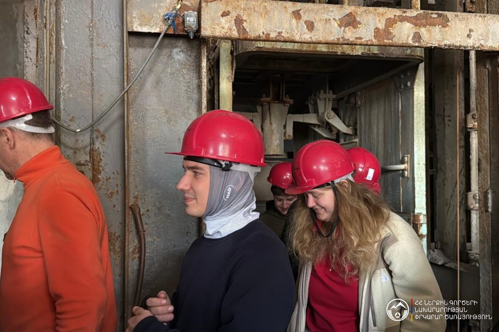 шахта спасатели 