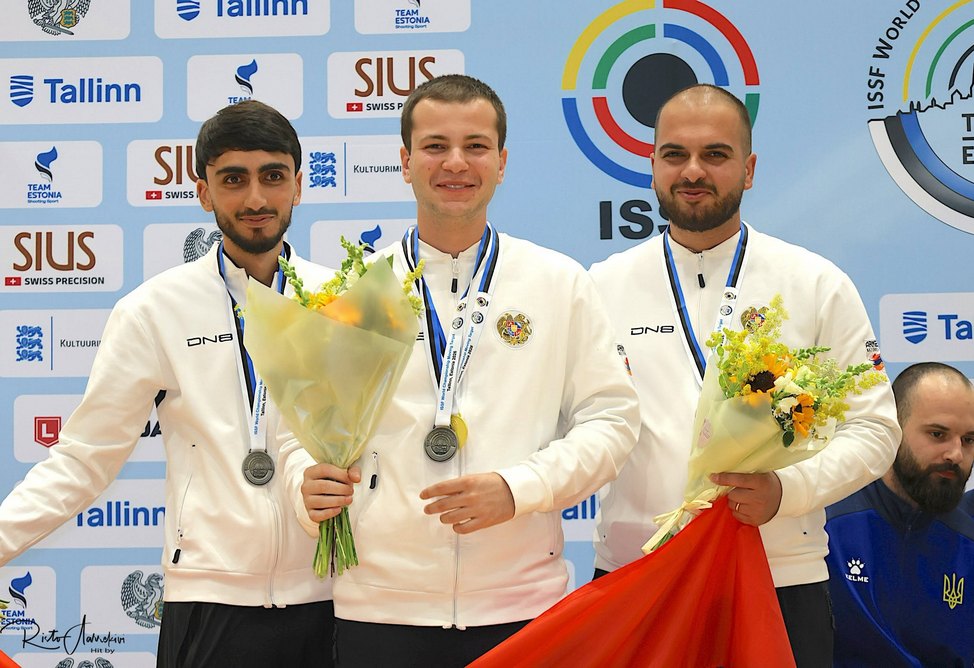 Сборная Армении стала чемпионом мира по стрельбе по движущейся мишени