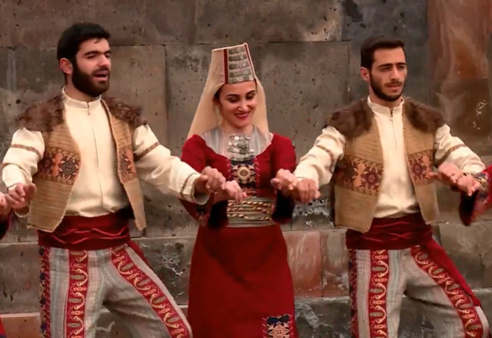 Армянский танец