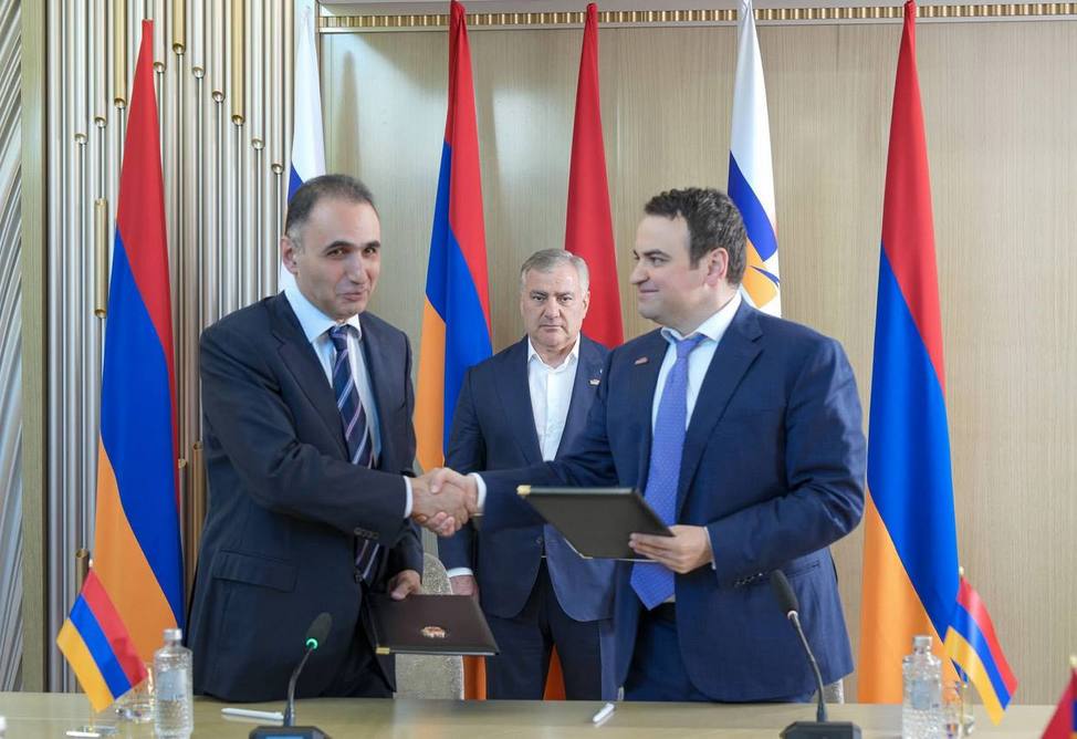 «Сильная Армения» и «Айакве» объединяют усилия перед парламентскими выборами