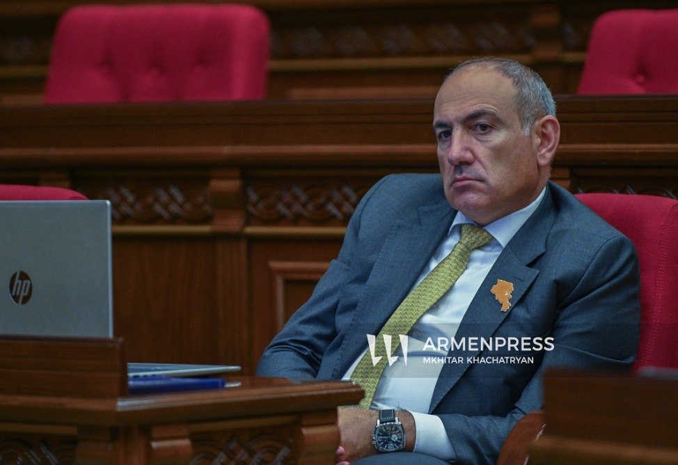 Пашинян — оппозиции: «Либо сложите мандаты и занимайтесь революцией, либо работайте»