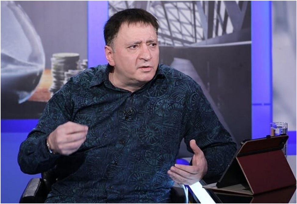 На известного армянского драматурга Ваграма Саакяна завели уголовное дело из-за публикации в соцсетях