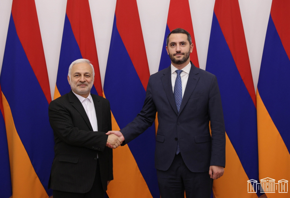  Рубинян представил замглавы МИД Ирана процесс нормализации отношений Армении и Турции