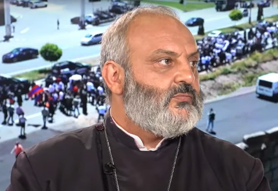 Архиепископ Баграт не исключил наличие новых лиц при смене формата движения «Тавуш во имя Родины»