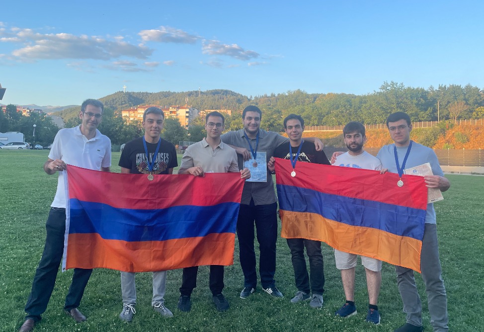 Студенты из Армении завоевали 4 медали на международной олимпиаде по математике