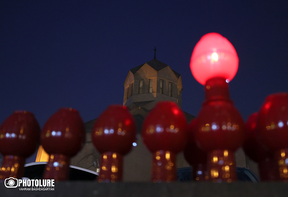 Армянская Апостольская церковь сегодня отмечает рождественский Сочельник