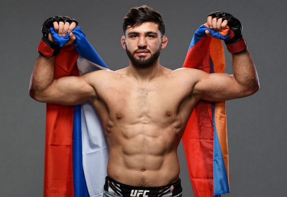 Арман Царукян разгромил Лэнса Палмера на турнире RAF 5 во Флориде